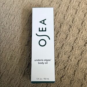 OSEA Undaria Algae Body Oil - White